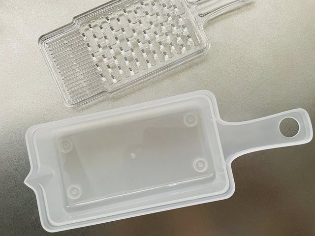 ダイソー しぼれるおろし器 受け皿付き