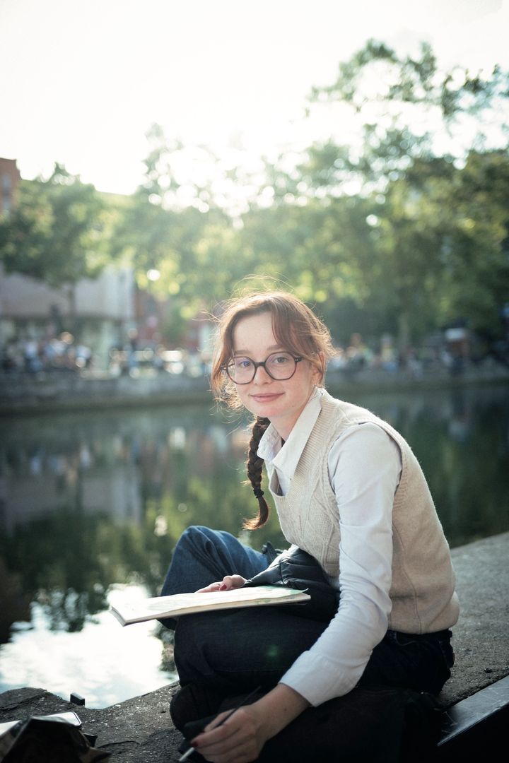 コーデのポイントはお母さんからのお下がりシャツ！ベストを重ねたカジュアルスタイル