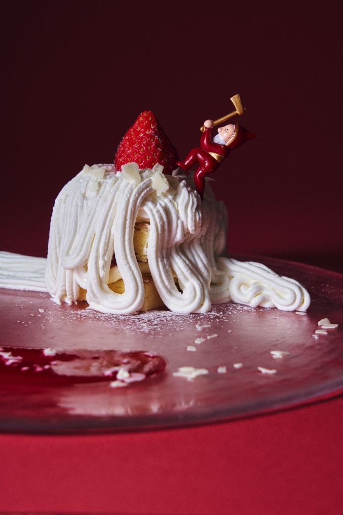 カフェ＆ブックス ビブリオテーク いちごのクリスマス“生”モンブラン〈わたしだけの“ホール”ケーキ〉