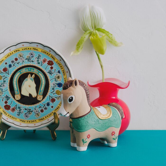 干支を飾るならこのセンス。ナタリー・レテ×Afternoon Teaの〈午（うま）〉コレクション