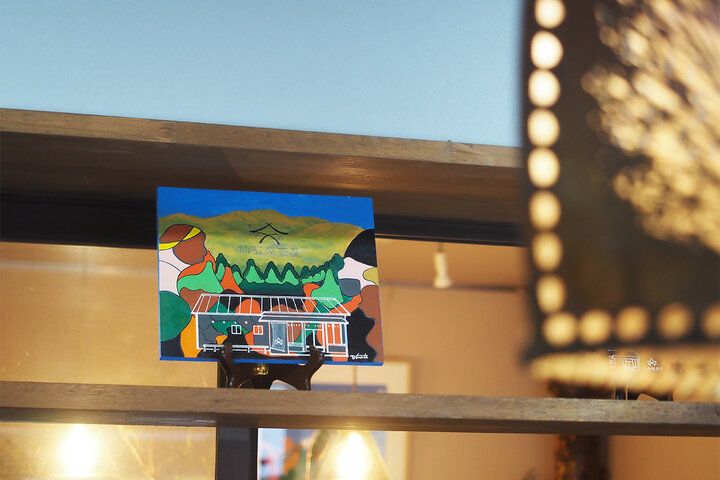 黄金のすすき揺れる箱根で週末トリップ。古民家アートカフェで楽しむ四角いレトロプリン「仙石原茶屋」