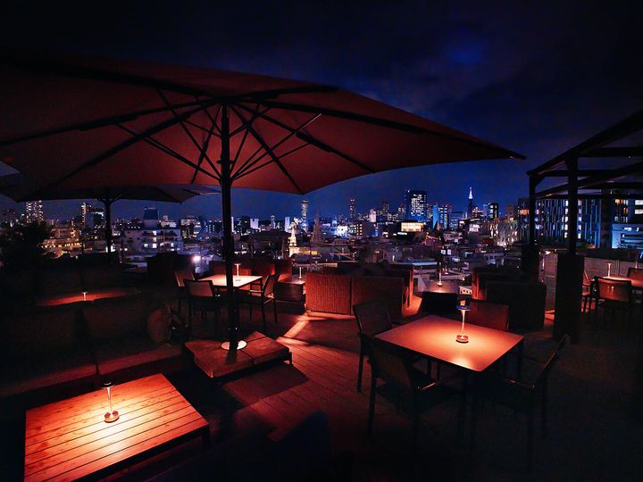 表参道『TWO ROOMS』のテラス席