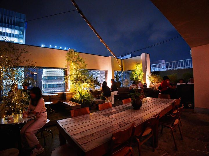 表参道『Friend in Hand』のテラス席