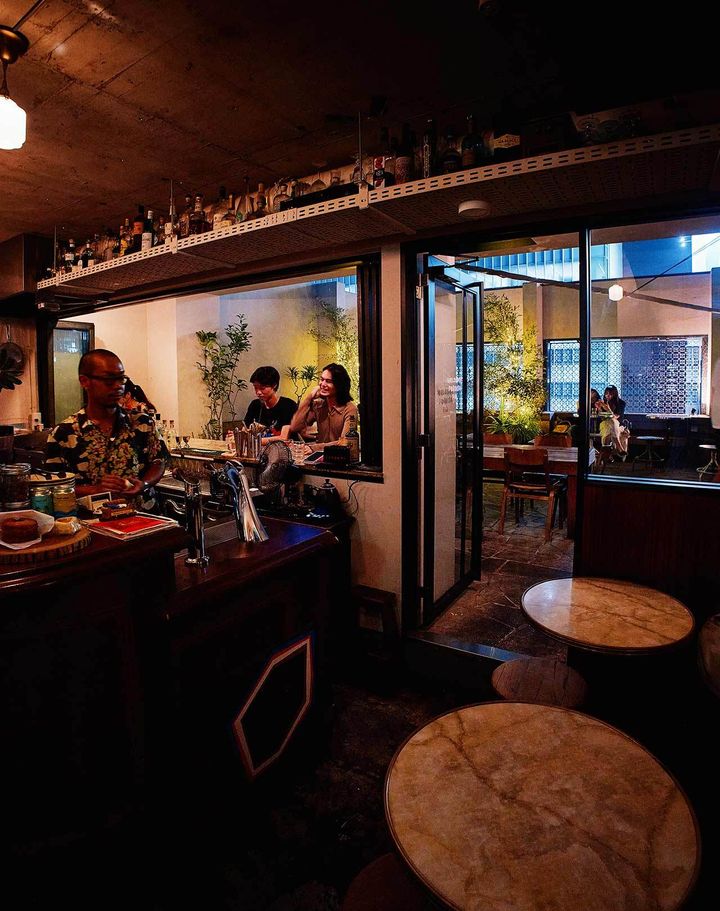 表参道『Friend in Hand』の内観