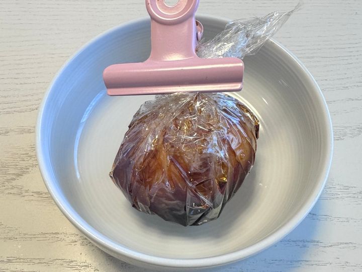 ラップでくるみます