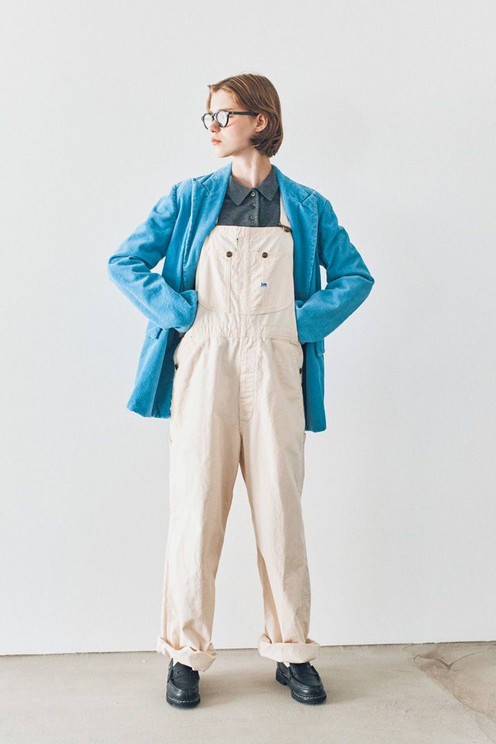 羽織るだけで、垢抜けコーデに！ライトブルーのジャケットが主役のコーデ【本日のFUDGE GIRL-11月2日】