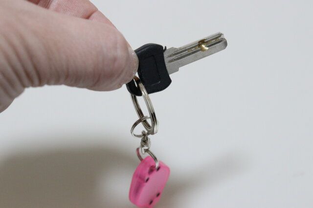 セリア VM-47 白色 LED キーチェーンライト クリアカラー 使用例