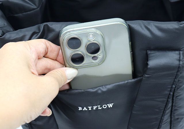 フロントポケット