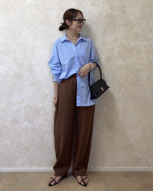 着回しコーデ①ブルー×ブラウンで大人こなれコーデ