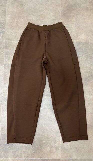 ユニクロ ドライスウェットカーブパンツ BROWN