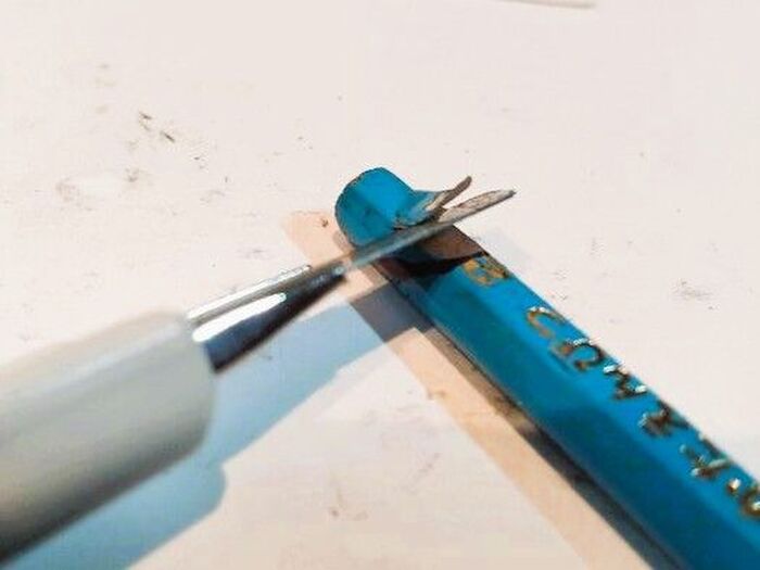 短くなった鉛筆を