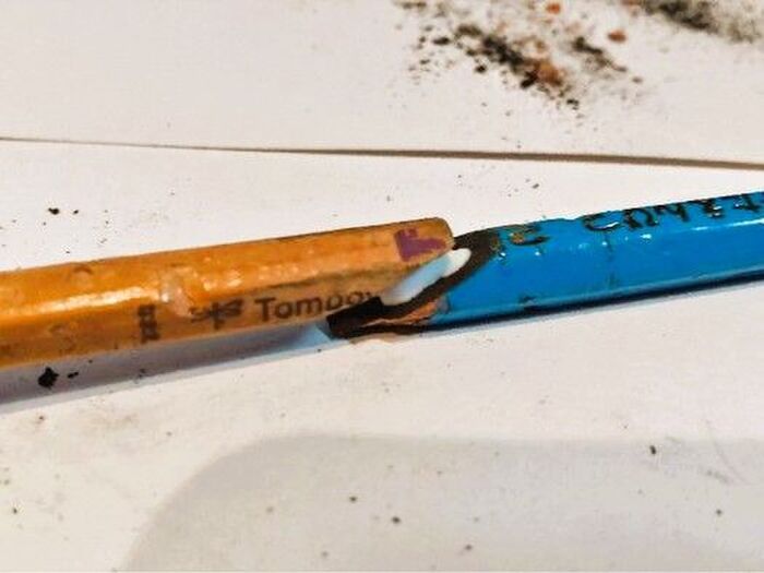 短くなった鉛筆を