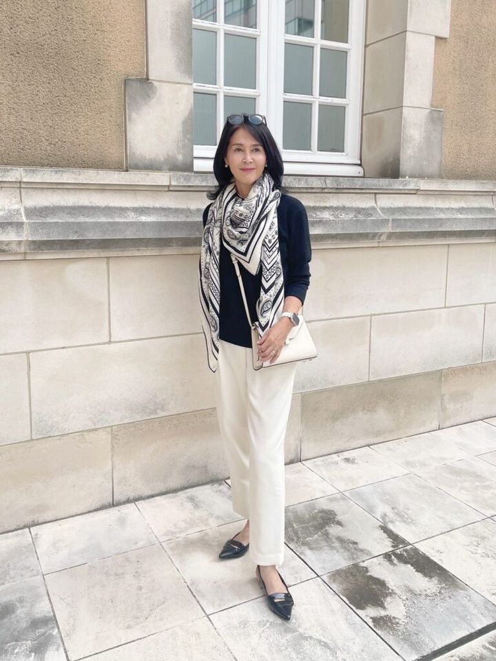 有村さんストールコーデ
