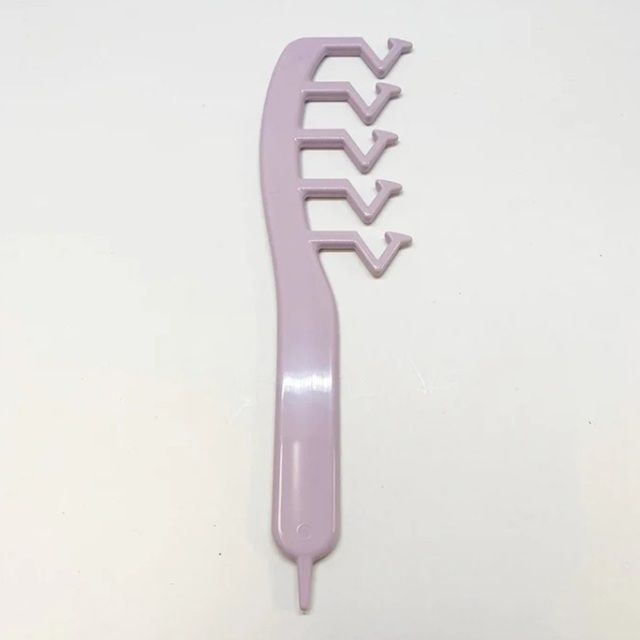 ダイソー ふんわり分け目コーム