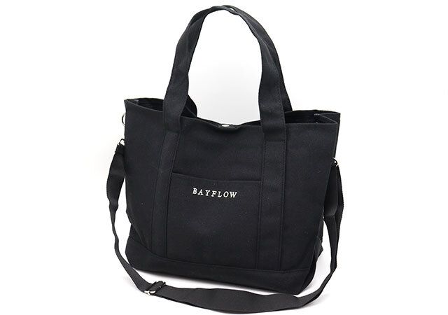 ベイフロー黒ロゴトートバッグ