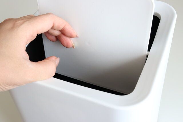 分離できるスウィングゴミ箱（9L） 蓋