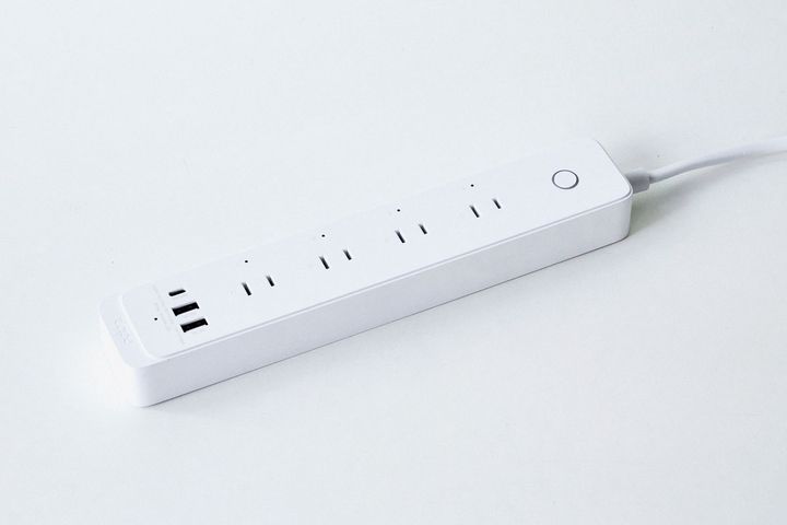 専用アプリを使って、スマホから細かなタイマー設定が可能なスマートWi-Fi電源タップ、Tapo P300