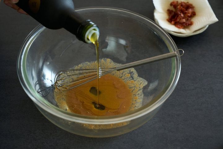 とろとろなすとカリカリベーコンのサラダの作り方