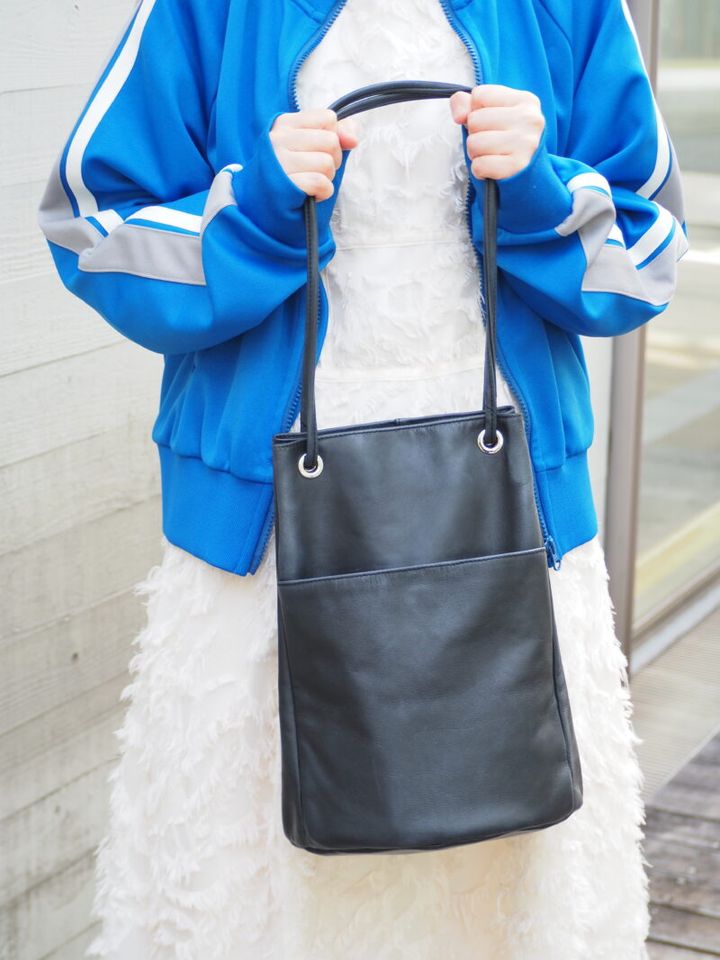 シーナリーのレザーバッグ