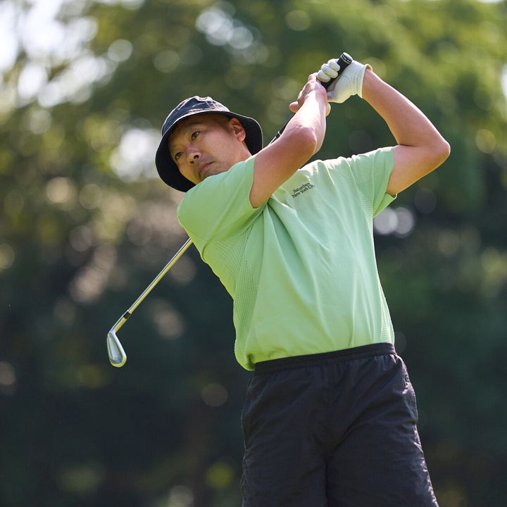 ツアープロが愛用する“話題のアイアン”をアマ２名が試打！美キャビティでミスに強い