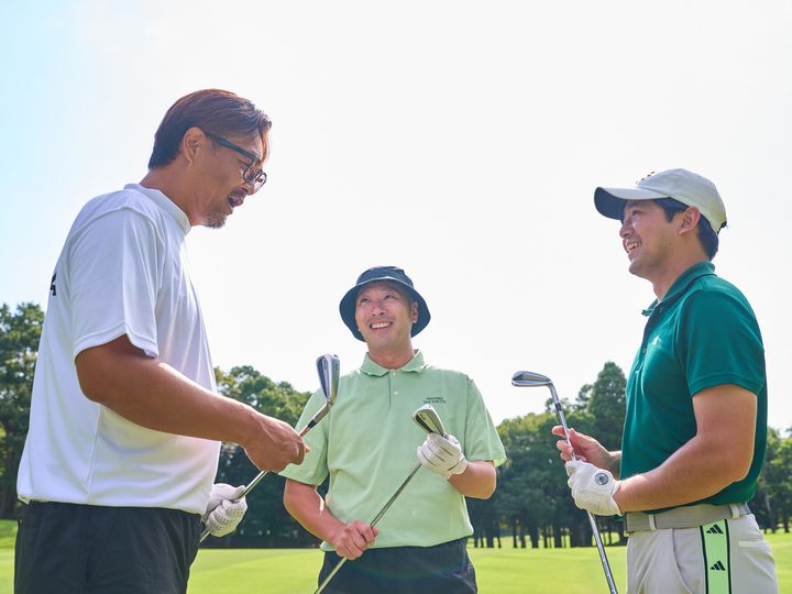 ツアープロが愛用する“話題のアイアン”をアマ２名が試打！美キャビティでミスに強い