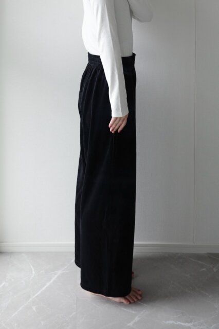 横からのシルエット