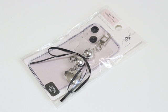 ダイソーのチャーム（メタルパーツ細リボン、シート付き）2