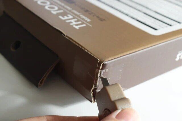 ダイソーのポーチに常備したいミニカッター（クマ、マグネット付）