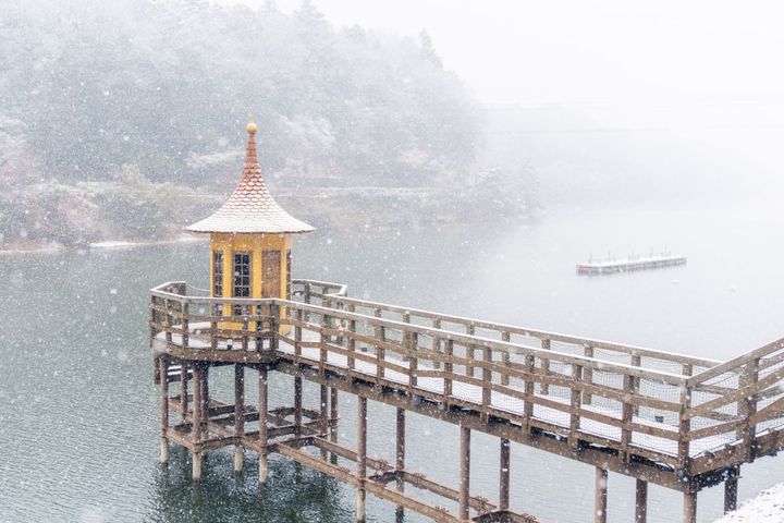 水浴び小屋 雪景色