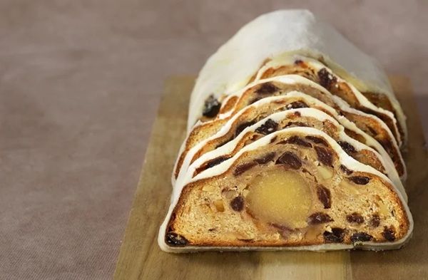 【京都府京都市】進々堂がドイツの伝統的なクリスマスのお菓子「シュトーレン」を発売！ギフトセットも
