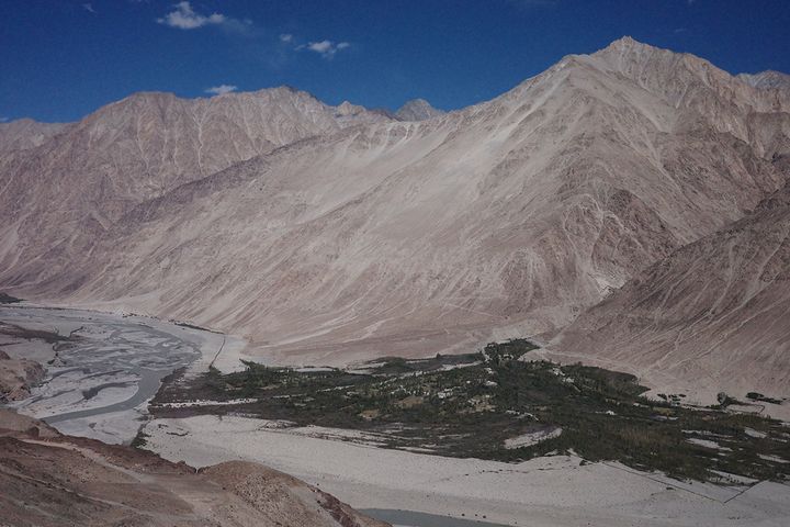 【インド・ラダックへ！ 絶景スポットをめぐる旅】現地の治安＆交通手段も紹介：加藤恵さんの初インド旅Vol.4