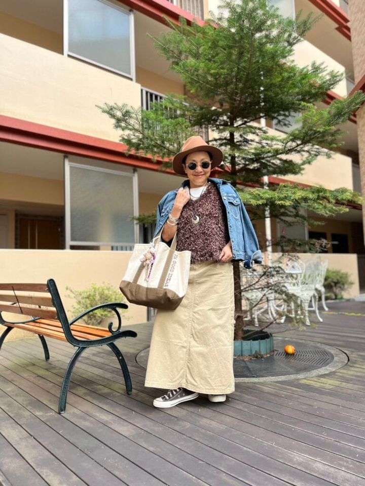 「しまむら」のブラウンベストコーデ