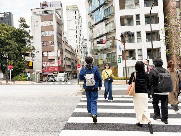 莉奈さんの案内で街歩きへ！