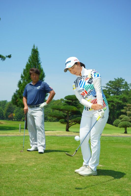 実戦で役立つアプローチレッスン！女子プロがしっかり寄せられるワケは？