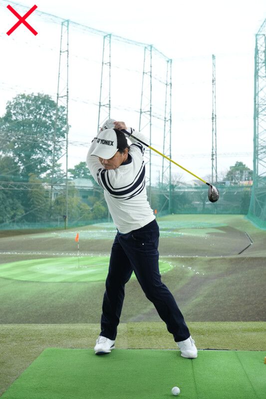バンカーで大振りはNG！苦手なショットを克服するコツを状況別で解説