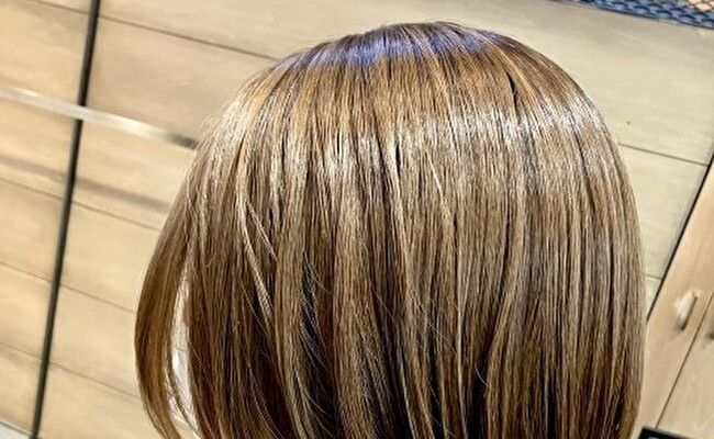 ショートボブの女性のイメージ