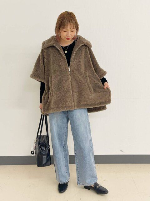 2025冬グローバルワークフワモコボアポンチョ