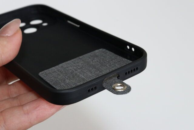 ダイソー スマホストラップホルダー（2個、四角形） 使い方