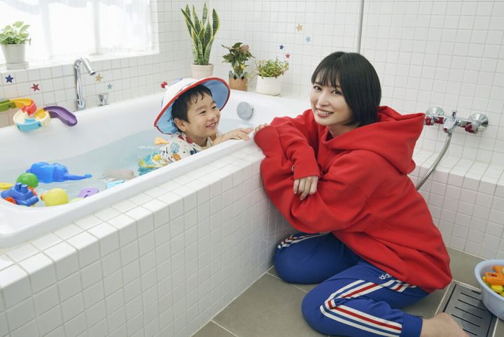 女優、志田未来さん（32）が2026年1月スタートのTBS系「未来のムスコ」（火曜後10・0）に主演することが5日までに分かりました。ドラマは、未来から来た「息子」を名乗る男の子と突如、一緒に過ごすことになる物語。志田さんが母親役で連続ドラマの主演を務めるのは、2006年の日本テレビ系「14才の母」以来、20年ぶりとなります。