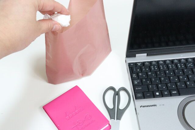 自立型 卓上ゴミ袋 使用例