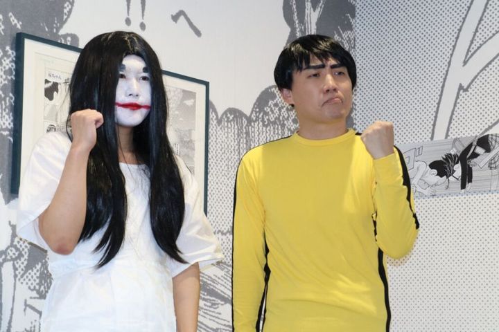 奇妙奇天烈な漫才でおなじみのお笑いコンビ「ランジャタイ」の伊藤幸司さん（39）と国崎和也さん（38）が、あのレジェンド漫才コンビをモノマネし、話題となっています。