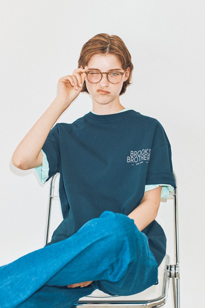 カジュアルな装いでも知的に見えるネイビー。この秋挑戦したいコーデ6選