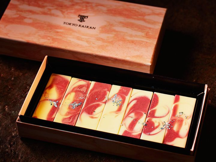 東京『東京會舘』の「スティックルビーショコラ」