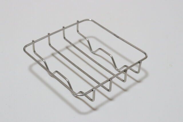 セリアのステンレスキッチン洗剤ボトルラックは無印良品に似ている