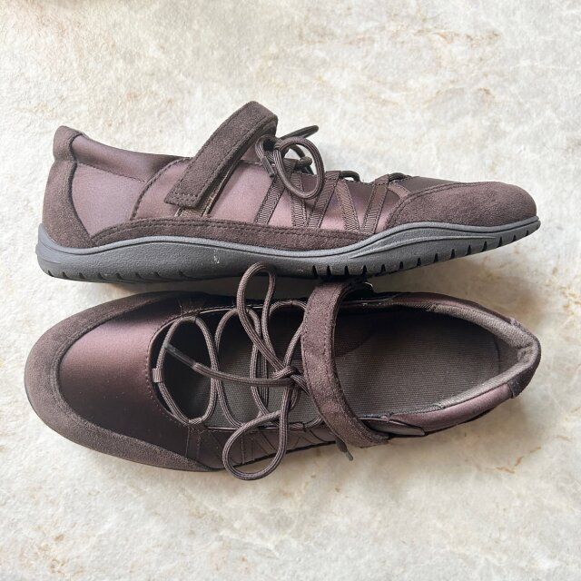 GU レースアップバレエスニーカー DARK BROWN