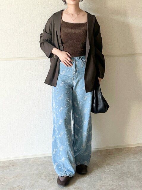 Style②ブラウン×花柄で秋っぽ旬バランス