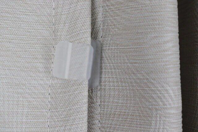 ダイソー カーテン隙間防止クリップ 厚手カーテン用 2P