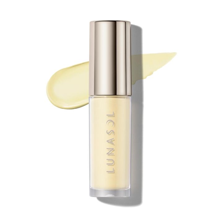 画像: グリーンニュアンスを含んだイエローが赤みをカバー。ルナソル シームレスコレクティングリクイド 04 ¥4,400／ルナソル（カネボウ化粧品） 出典：www.lunasol-official.com