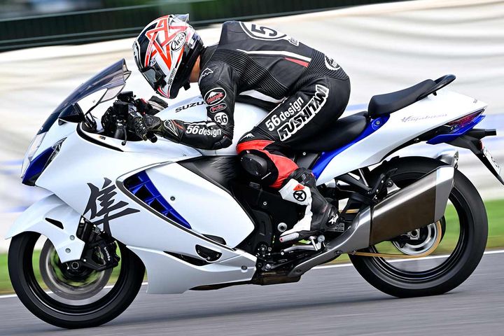 車体の大きさなどに合わせて着座位置を調整しよう