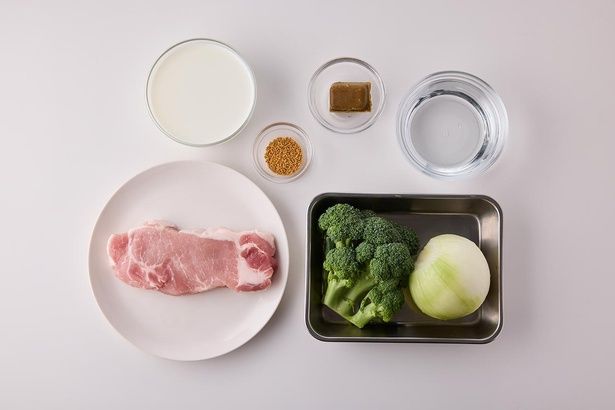 豚肉はロースを使ってやわらか！ （C）まるみキッチン／KADOKAWA